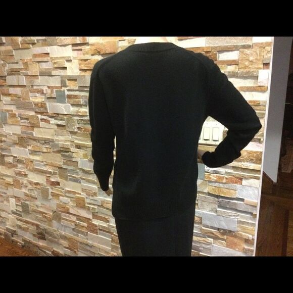 VINCE  Asymmetric Cashmere Sweater - Picture 3 of 11